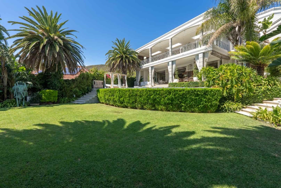 5 Bedroom Property for Sale in Fresnaye Western Cape